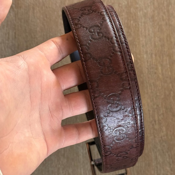 SOLD Gucci Brown Leather Vintage GG Monogram Stamped Belt - Picture 6 of 14